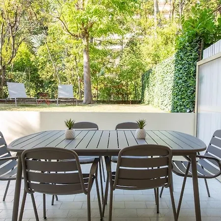 Center Rare 4 Pax With Garden Jacuzzi